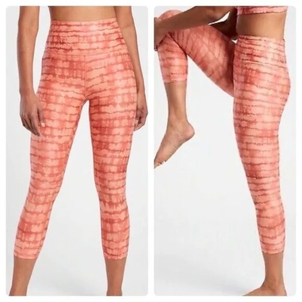 Athleta Elated Printed Capri Leggings